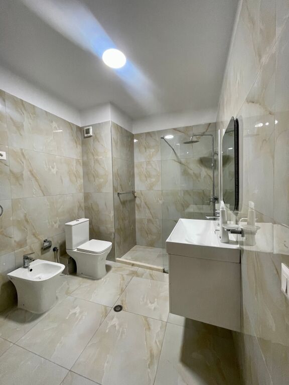 Apartament 1+1 Me Qera tek Petro Nini