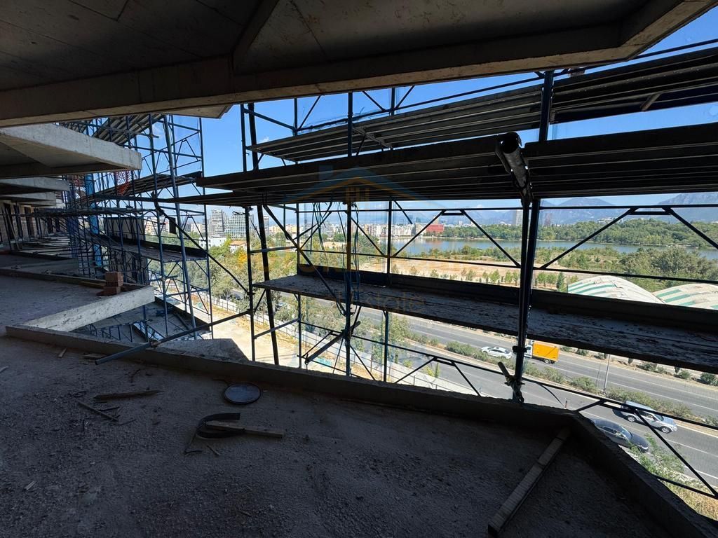 Shitet, Apartament 1+1, Liqeni i Thatë, Tiranë