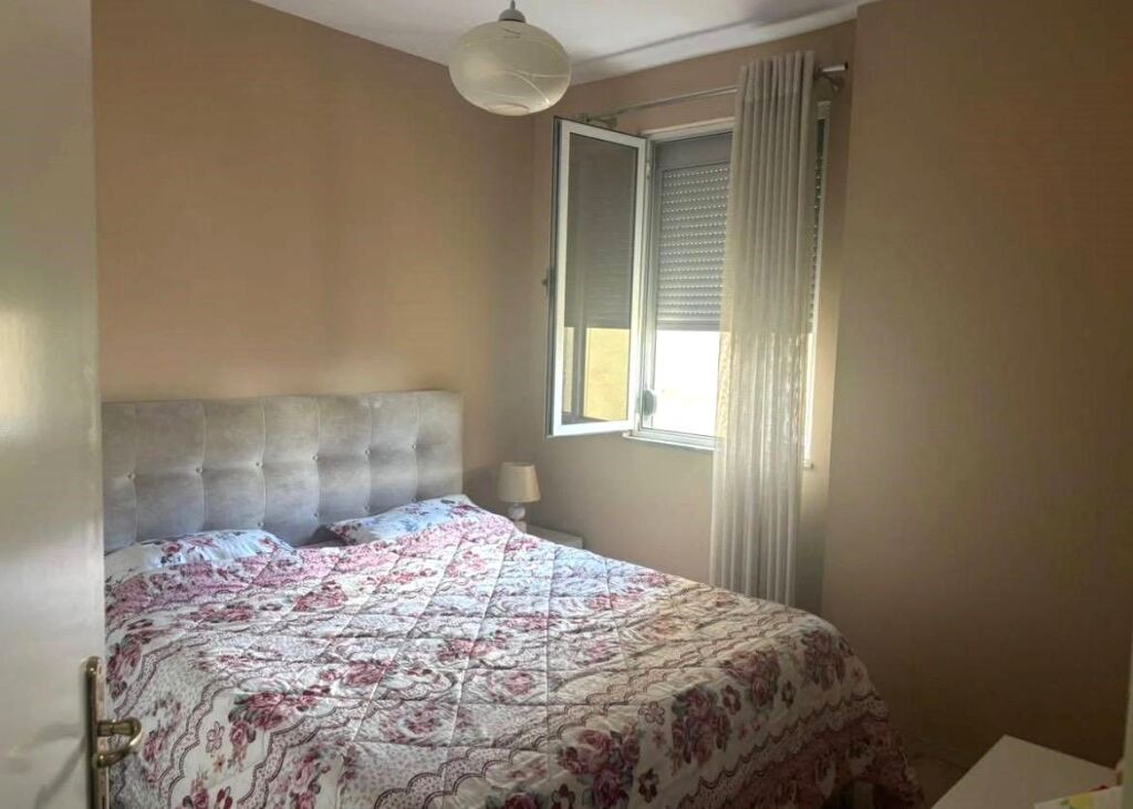 FOR RENT 1+1 APARTMENT IN 21 DECEMBER, 600 EURO