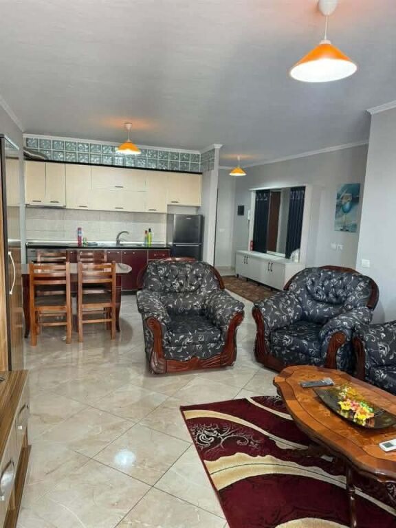 Apartament 1+1 me qera Lulishtja Stacioni Trenit Durres
