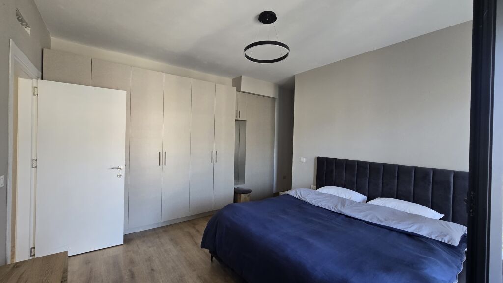 Apartament modern 1+1 me qira!
