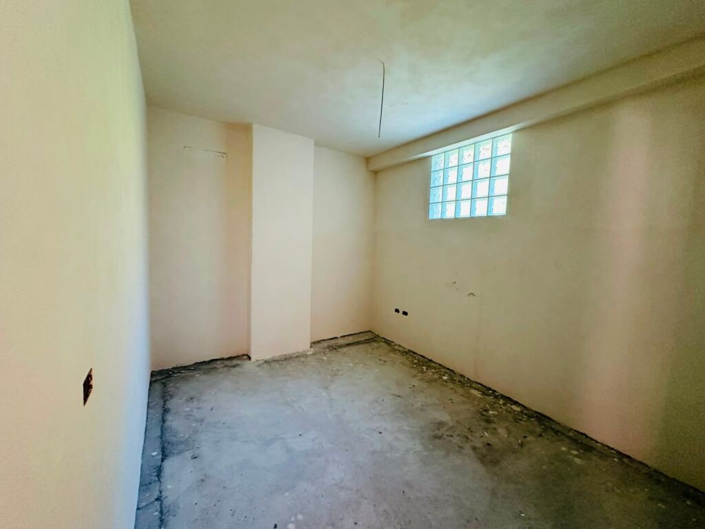 In vendita Ap 2+1📌Giardino Botanico, via Pinare- Prezzo 158.000 Euro trattabili