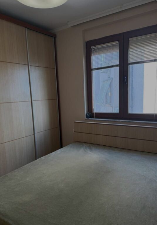 🏡 APARTAMENT 1+1 NË SHITJE – BULEVARDI ZOGU I PARË, (Perballe me Maternitetin e Vjeter )