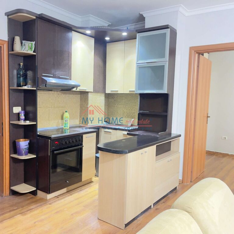 Appartamento 1+1 in affitto a Xhamlliku Tirana