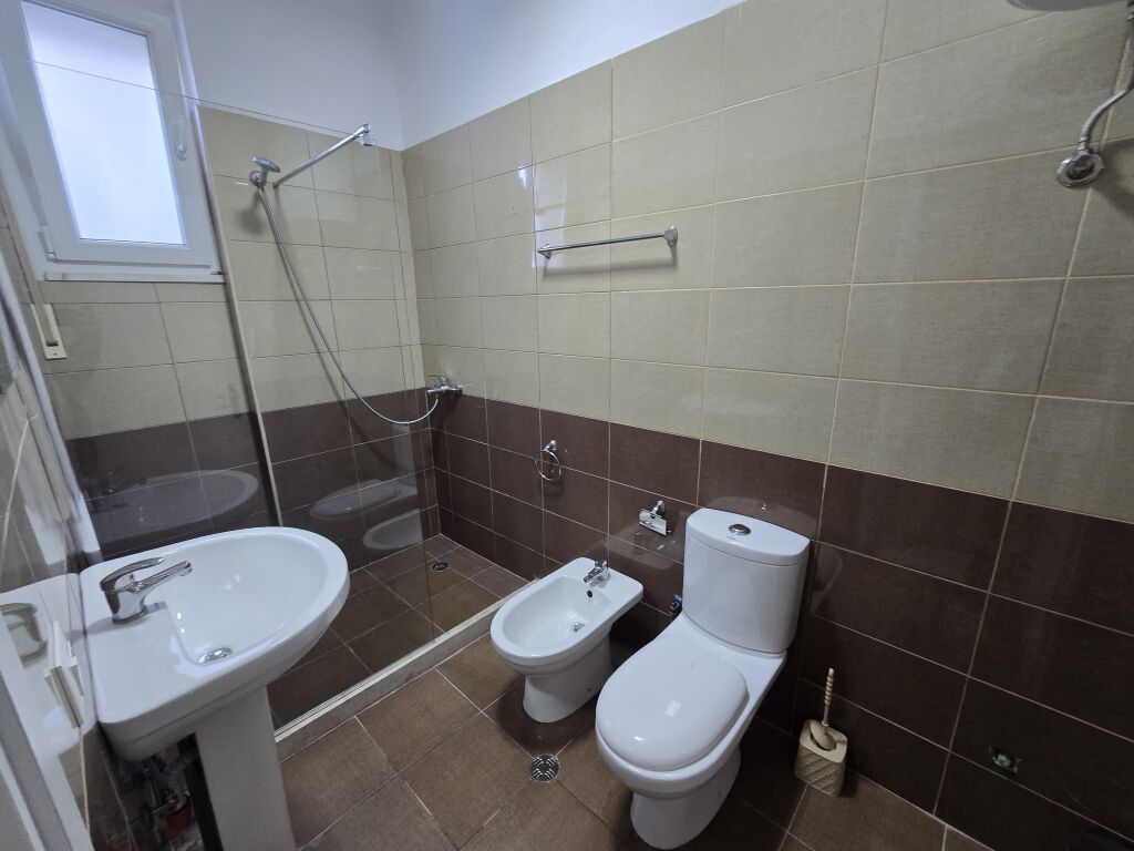 Apartament 2+1+2+2Blk Me Qira Me Pamje Nga Kopshti Zoologjik