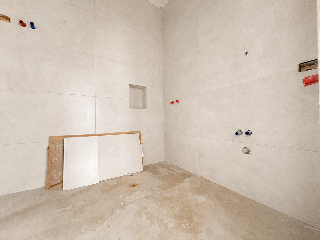 Shitet Apartament 2+1, 102.1 m² në Square 21, Tiranë