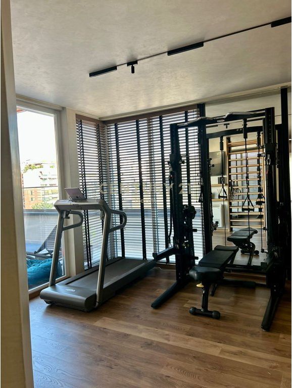VENDESI PENTHOUSE UNICO NEL CUORE DELL'EX BLOK Penthouse Esclusivo – Un Nuovo Standard di Vita di Lusso! 1.200.000 €