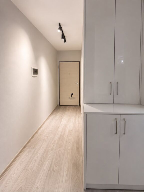 SHITET APARTAMENT 2+1 KOPSHTI BOTANIK 180.000 EURO FH-79855