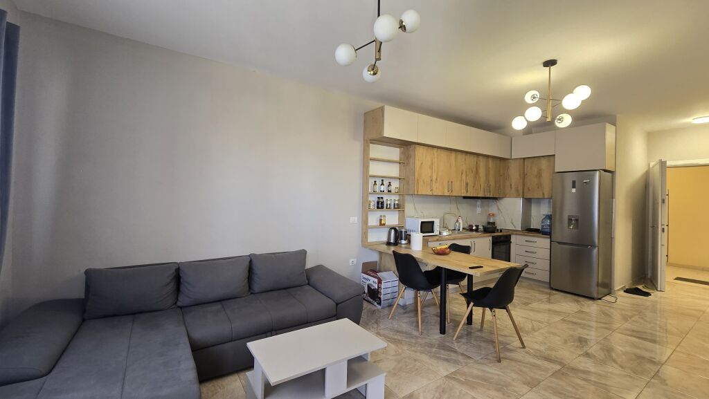 Apartament modern 1+1 me qira!