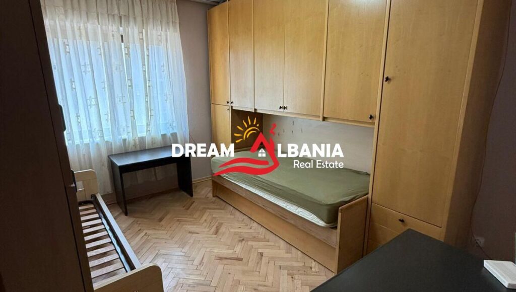 Appartamento 2+1 in affitto in Via Elbasan vicino alla Moschea dei Tabakeve (ID 4229509)
