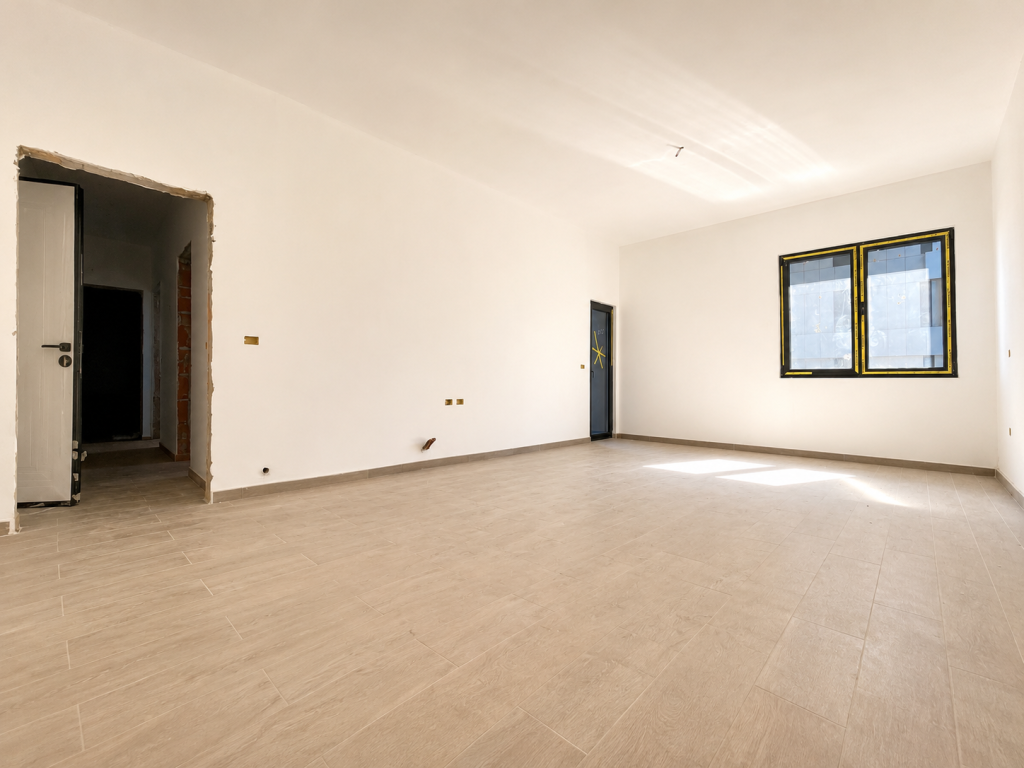 Shitet Apartament 2+1, 102.1 m² në Square 21, Tiranë