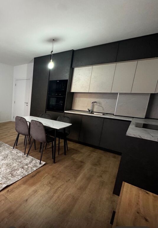 Super apartament me qera Univers City