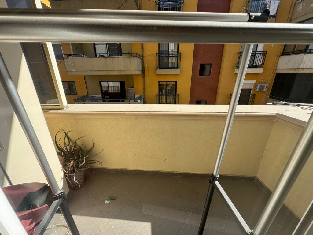 🏡 Apartament 2+1 për Qira/Shitje – Eleonora (pranë Big Market)