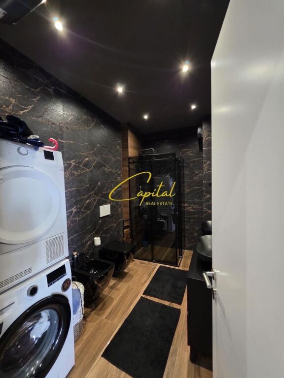 PENTHOUSE FOR SALE 121 M2 FORMER ELECTRIC MARKET 42,000,000 LEKE
