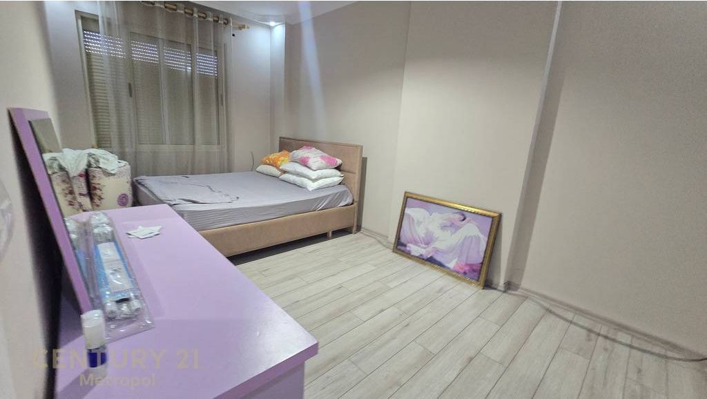 Affittiamo appartamento 2+1 a Fresk, all'inizio della via Dalip Topi!
