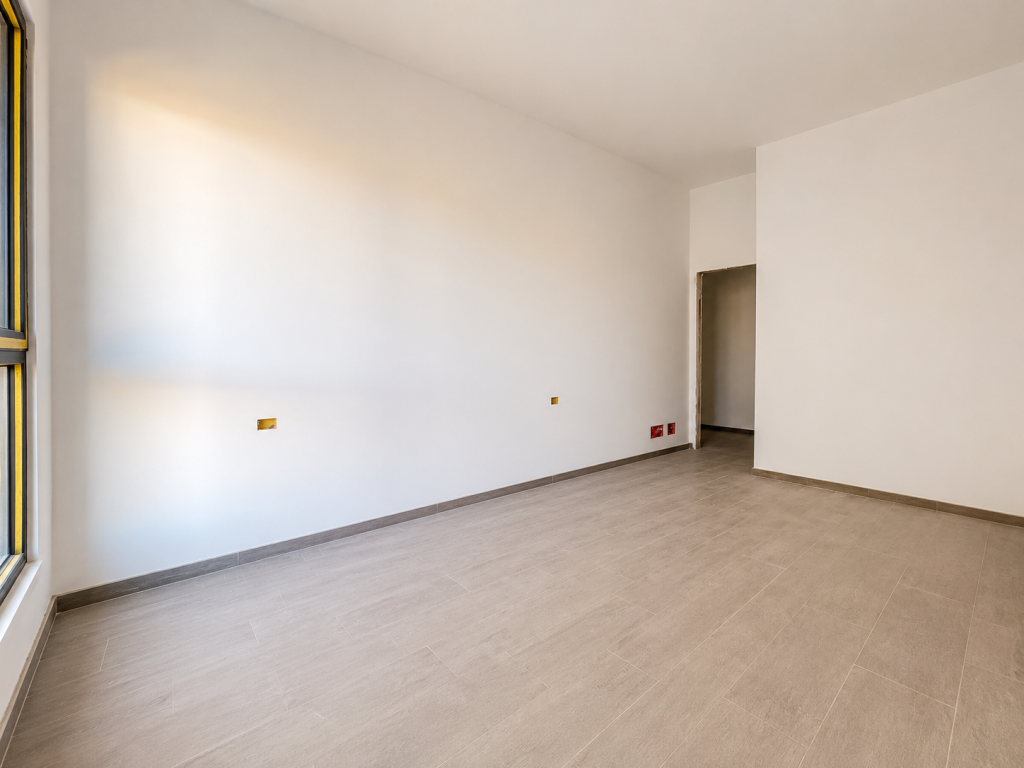 Shitet Apartament 2+1, 102.1 m² në Square 21, Tiranë