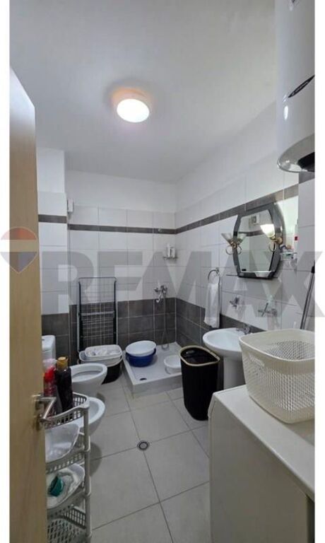 Shitet apartament 2+1, Misto Mame