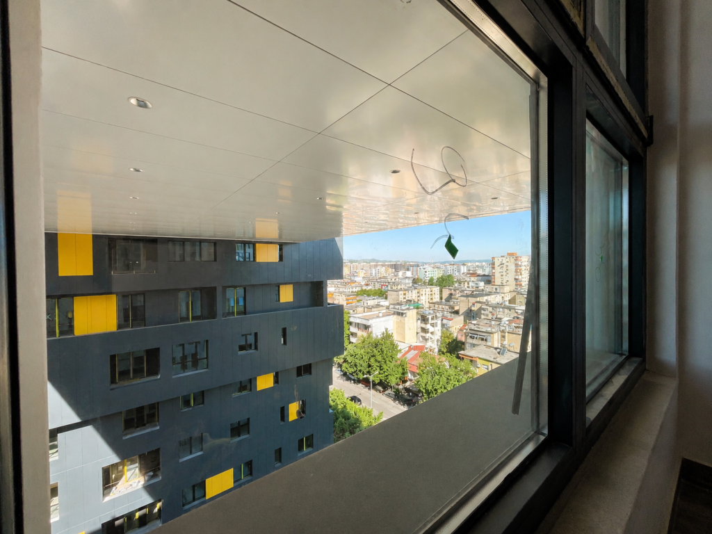 Shitet Apartament 3+1, 140 m² tek Square 21, Tiranë