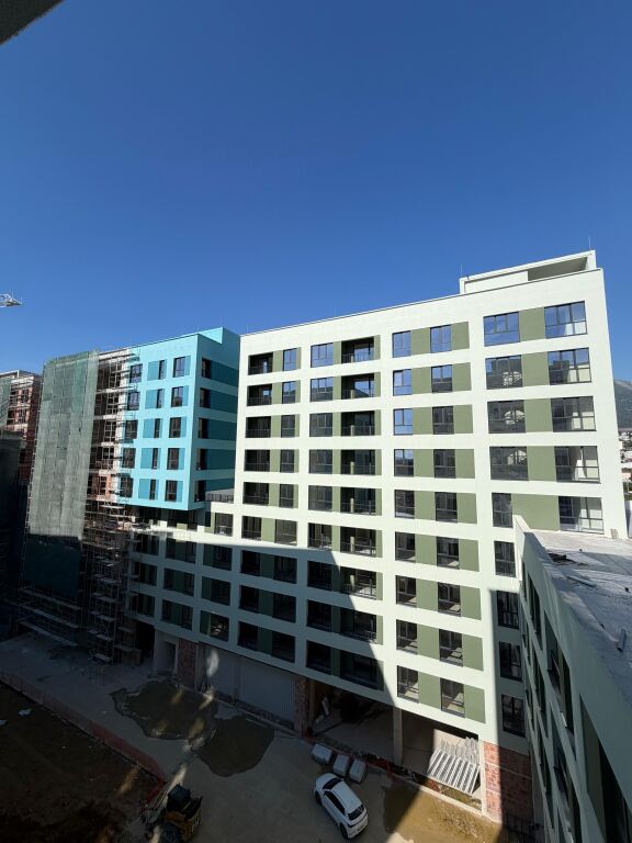 Shitet apartament 3+1+2 tualete &amp; depo Splendor Residence , porcelan