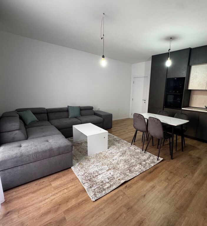 Super apartament me qera Univers City