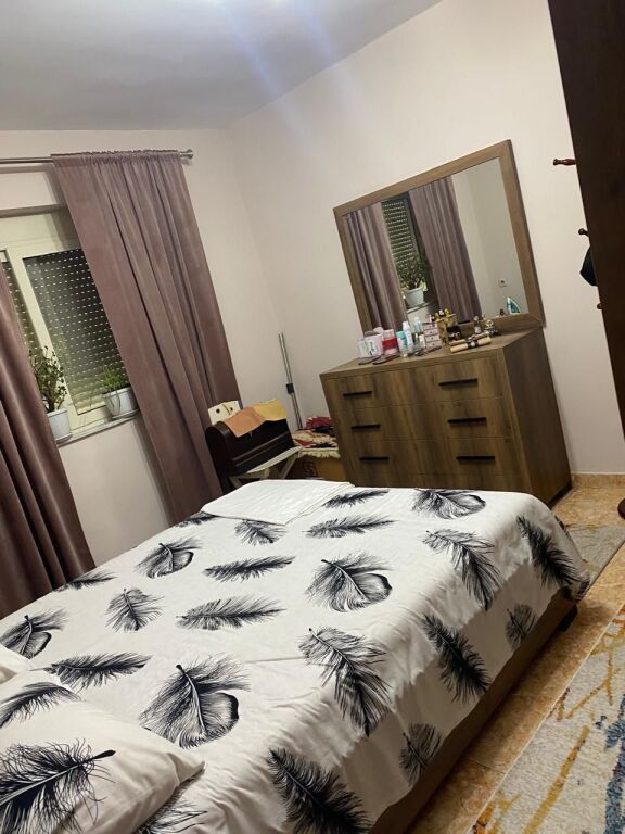 Apartament 2+1 per shitje Kombinat !
