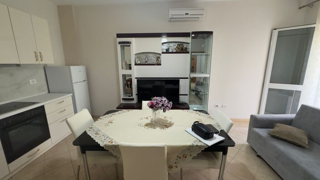 Affitto, Appartamento 1+1+Posto Auto, Astir, Tirana . Empire70618