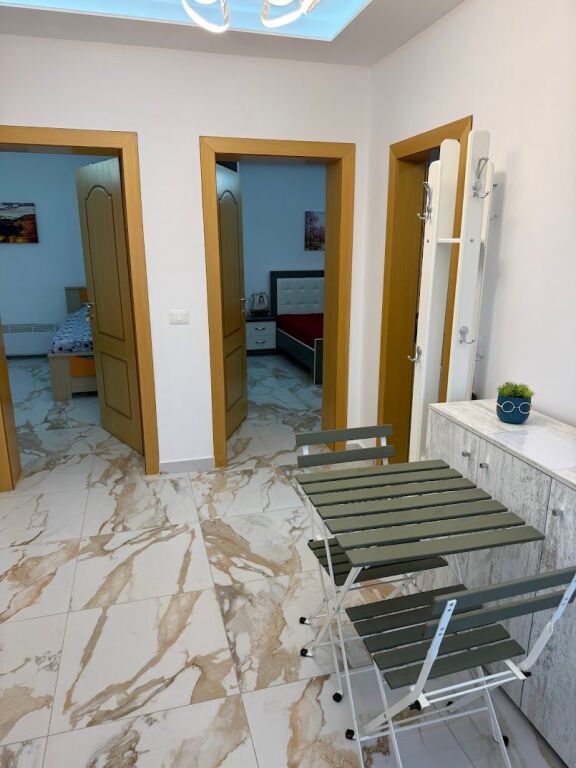 Qera | Vilë 2 + 1 | Ali Demi | 650 €/muaj