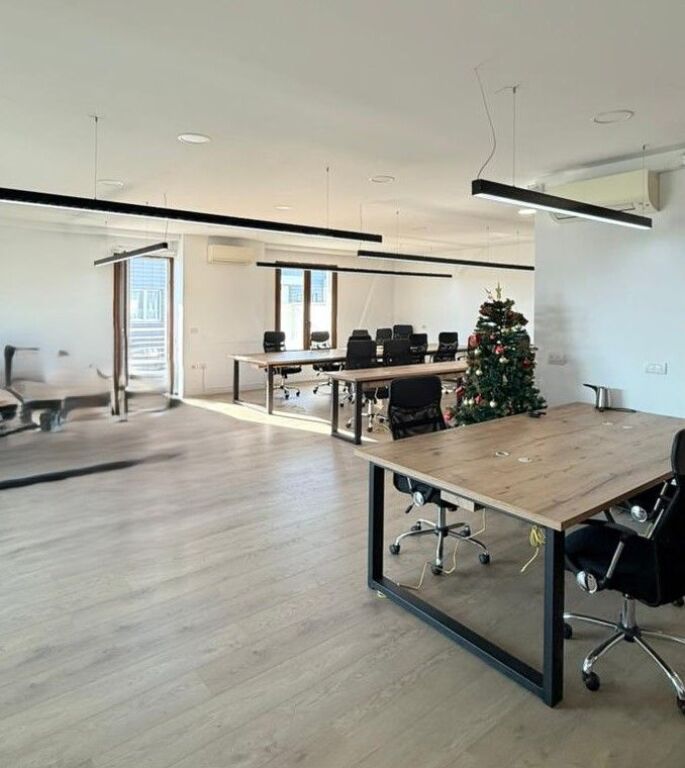 Spazio ufficio in affitto a Delijorgji Open space
