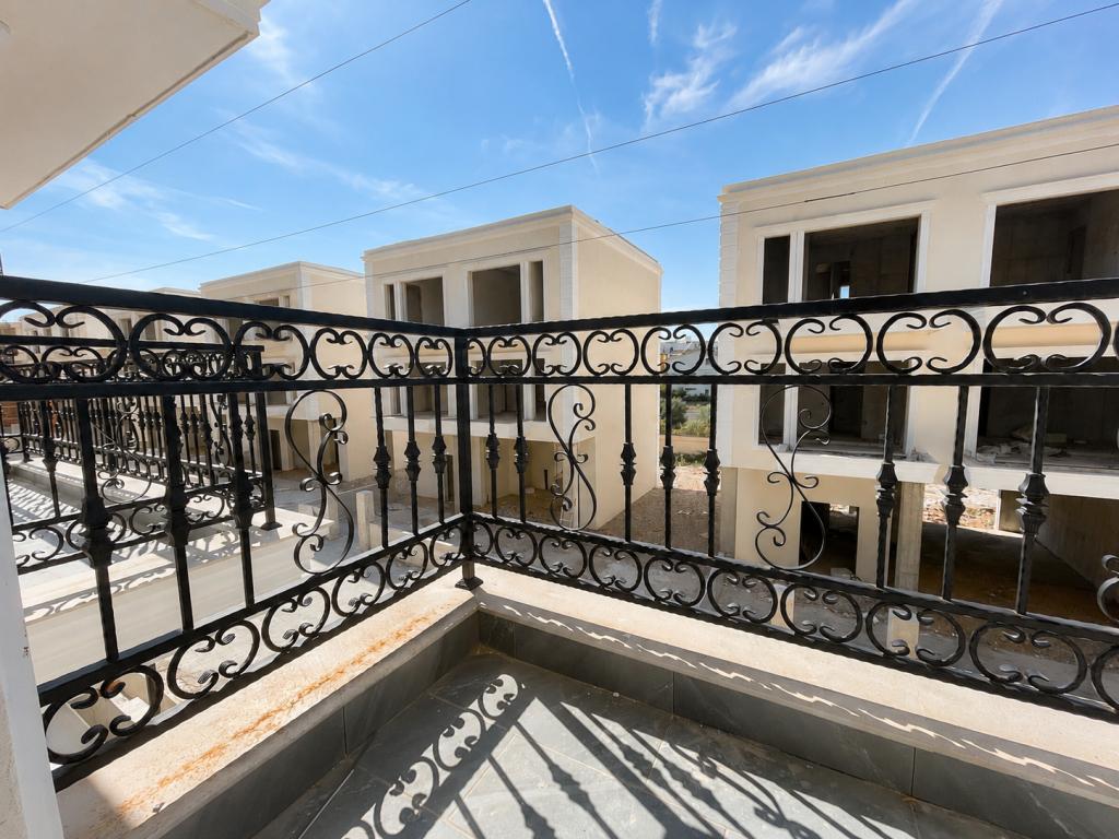 Shitet Apartament 3+1, 151.86 m² te Porta Tirana e Re