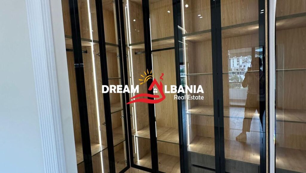 Shitet Apartament 2+1 – Tek Liqeni i Thatë, pranë Kenwood Store (4129573)