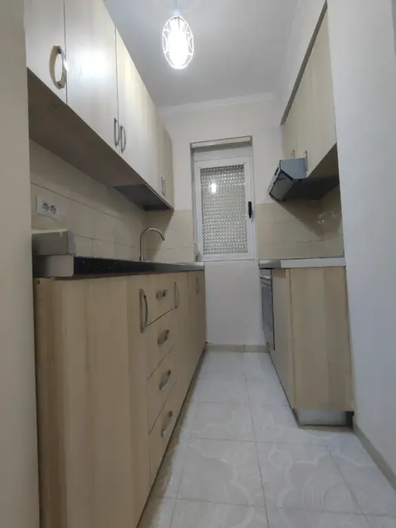 Qera | Apartament 2 + 1 | Rruga Fortuzi | 800 €/muaj