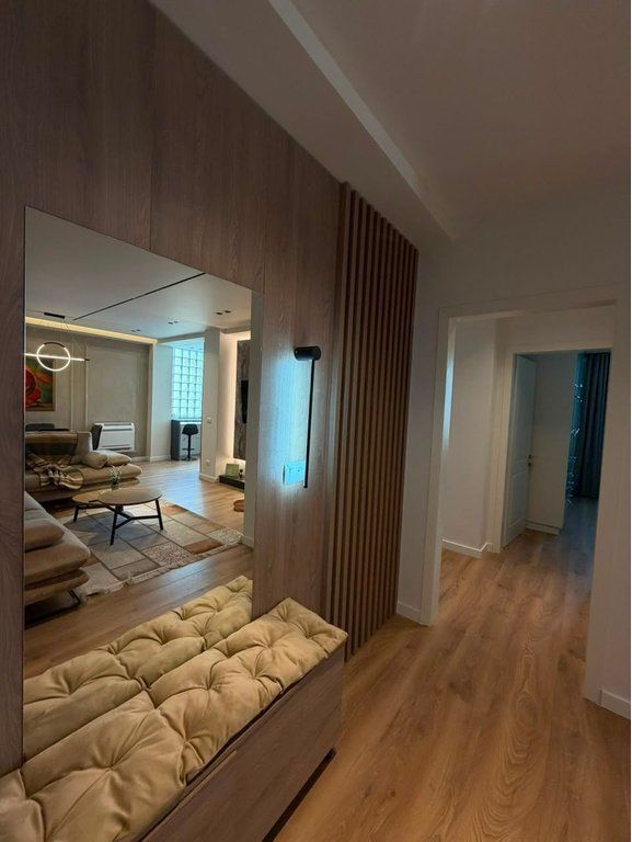 Qera, Apartament 3+1+2, Myslym Shyri, Tirane.