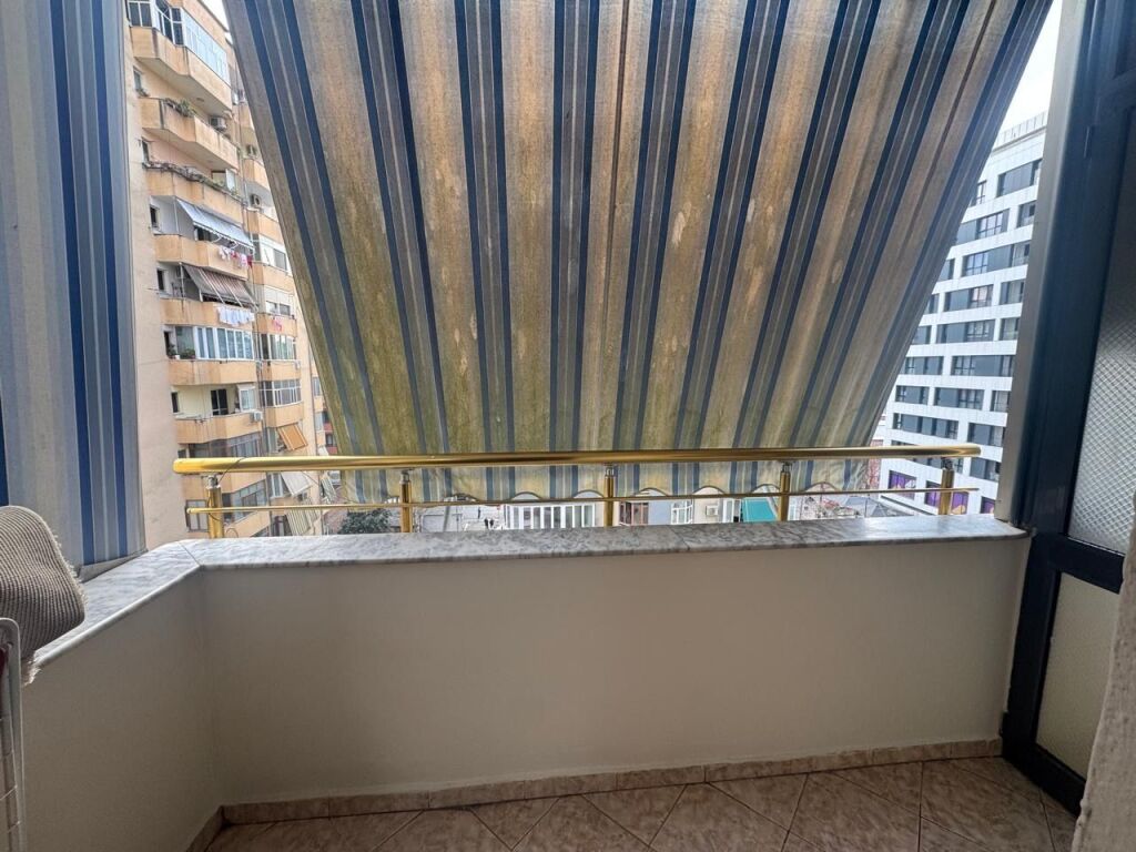 Appartamento 1+1+1 Balcone In Affitto