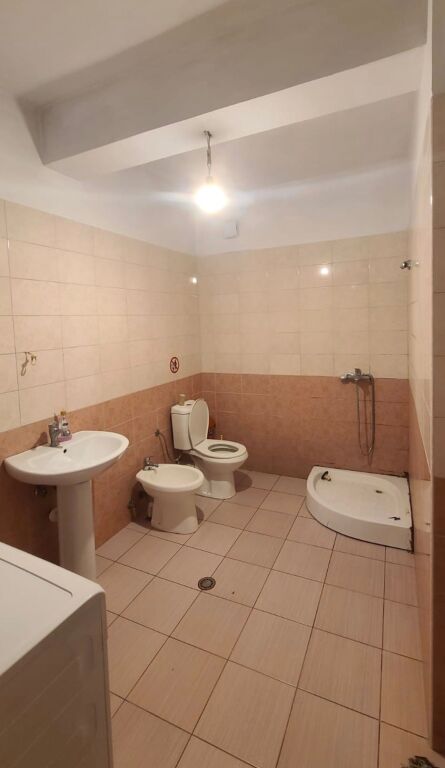 Apartament me qera 1+1 Yzberisht