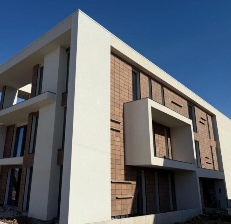 📌SHITET APARTAMENT 1+1 + VERANDË NË TULIPAN RESIDENCE