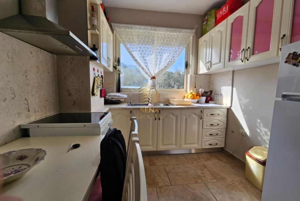 Qira,Apartament 1+1+bllk,Liqeni Thate,400 EURO/Muaj