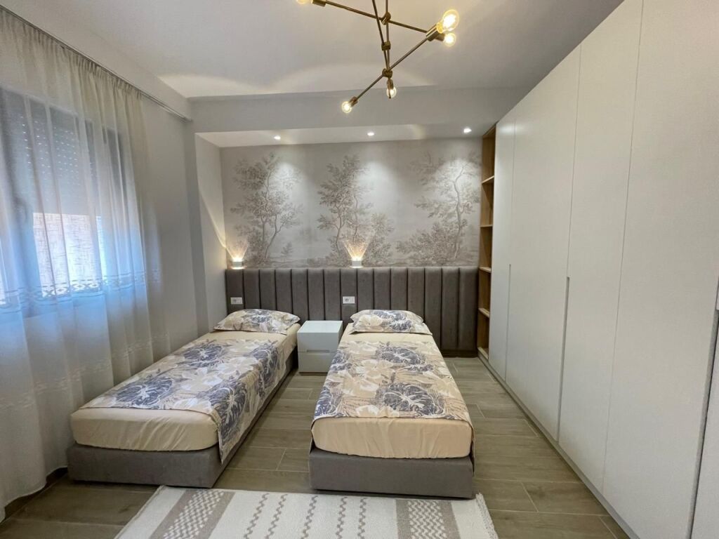 Luxe Apartament 2+1 for rent in Vlore