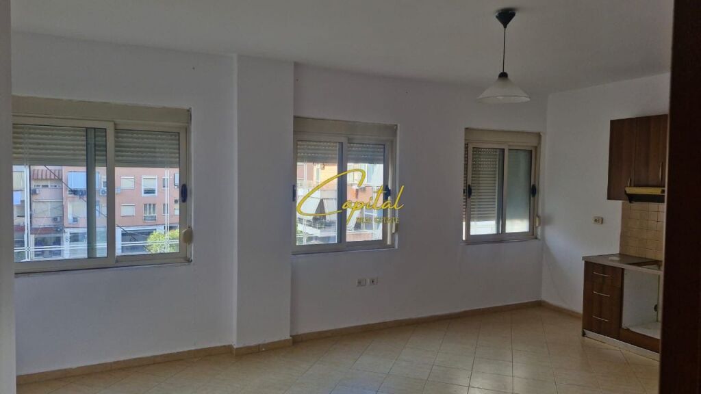 APPARTAMENTO IN AFFITTO 2+1 COMUNE DI PARIGI 45.000 LEKE