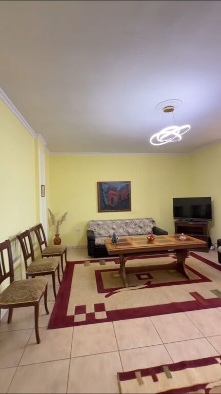 Shitet, Apartament 2+1, Pazari i Ri, Tiranë
