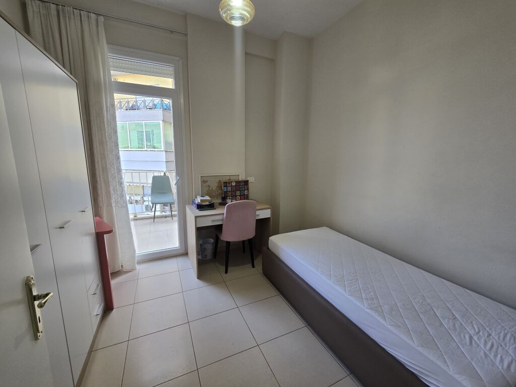 Apartament 2+1+2+2Blk Me Qira Me Pamje Nga Kopshti Zoologjik