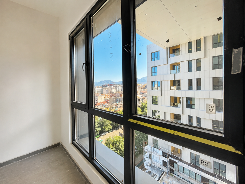 Shitet Apartament 2+1, 102.1 m² në Square 21, Tiranë