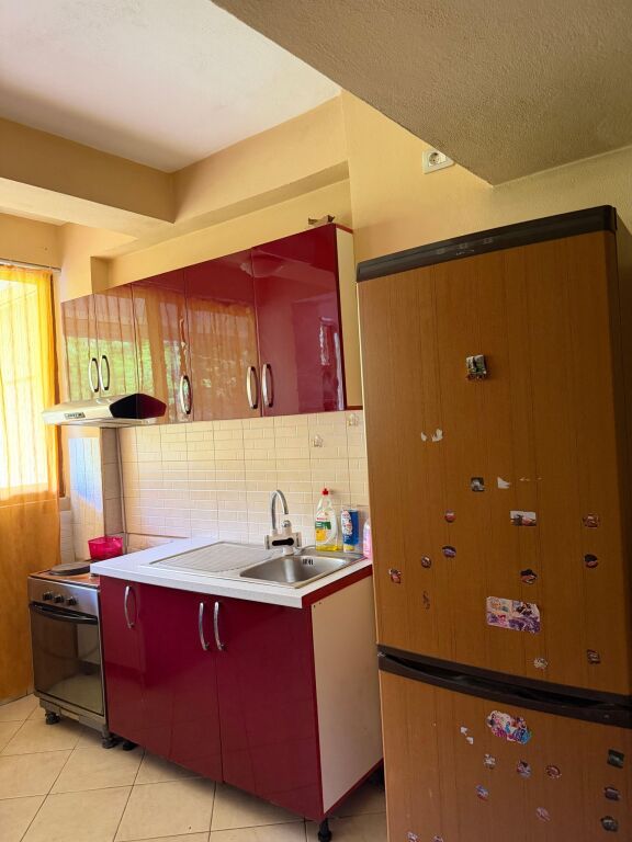 Qera | Apartament 1 + 1 | Maternitet i Ri | 300 €/muaj