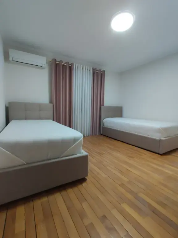 Qera | Apartament 2 + 1 | Rruga Fortuzi | 800 €/muaj