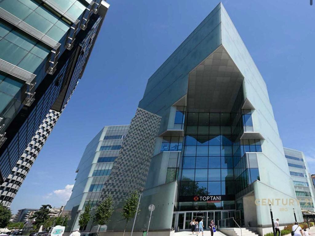 UFFICIO IN AFFITTO IN CENTRO, ALL'INTERNO DI UNA TORRE COMMERCIALE
