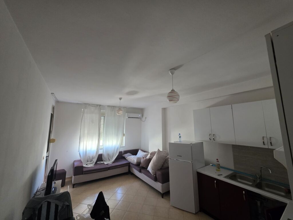 Affitto | Apartament 1 + 1 | Astir | 450 €/mese