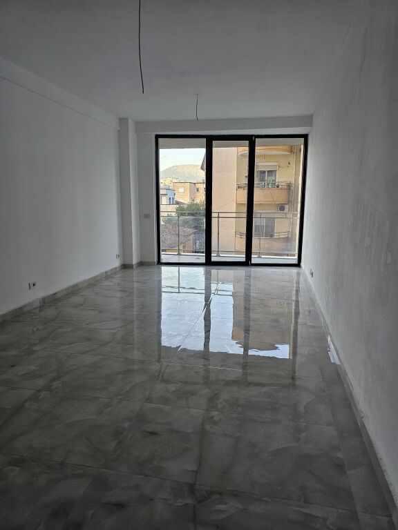 🏢 Ufficio in affitto – Via Mine Peza