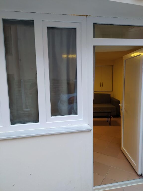 Qera | Garsoniere | Qendra Shëndetësore Qytet Studenti | 250 €/muaj