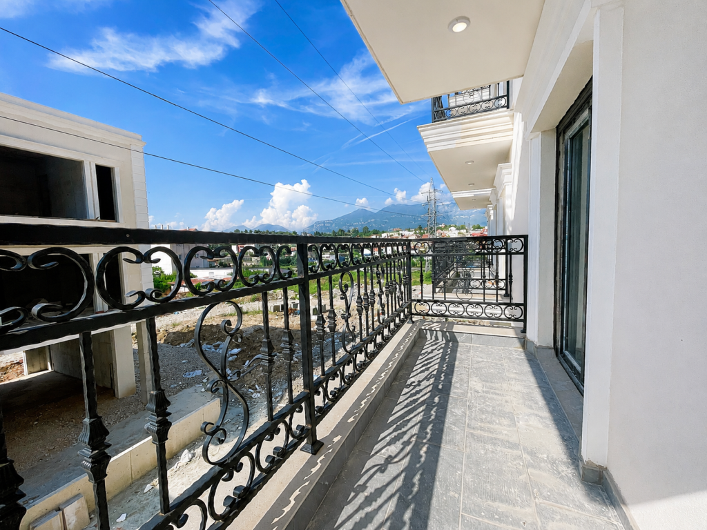 Shitet Apartament 3+1, 151.86 m² te Porta Tirana e Re