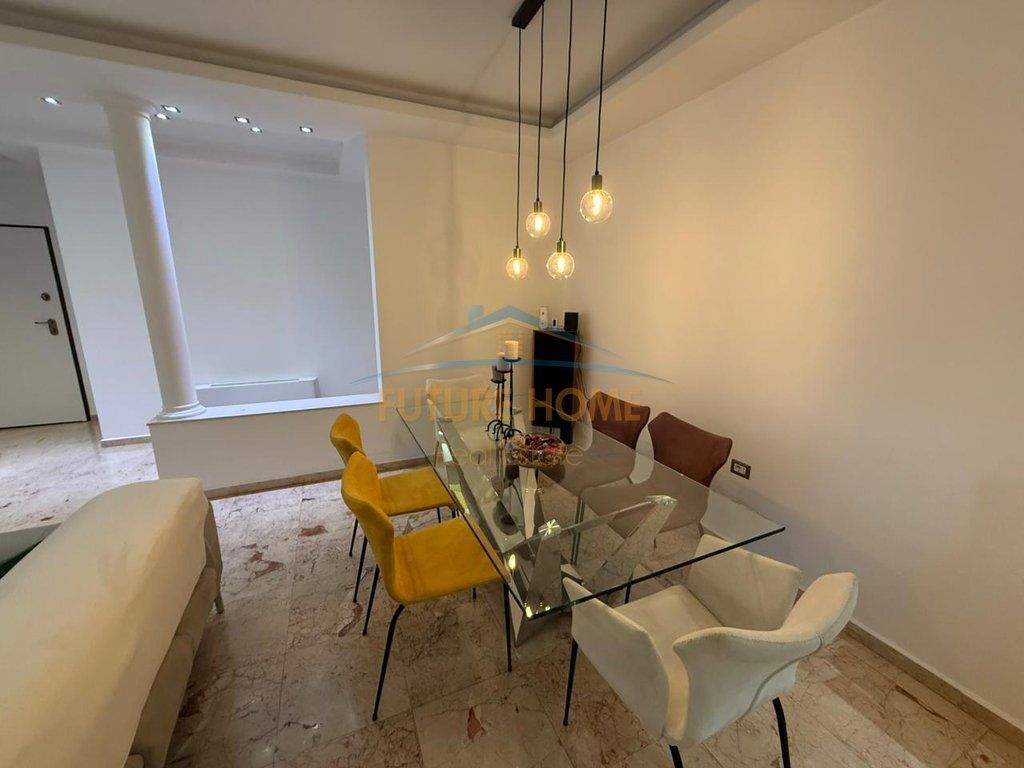 Shitet,Apartament 3+1+2+Garazh+Depo, Liqeni i Thatë,Tiranë