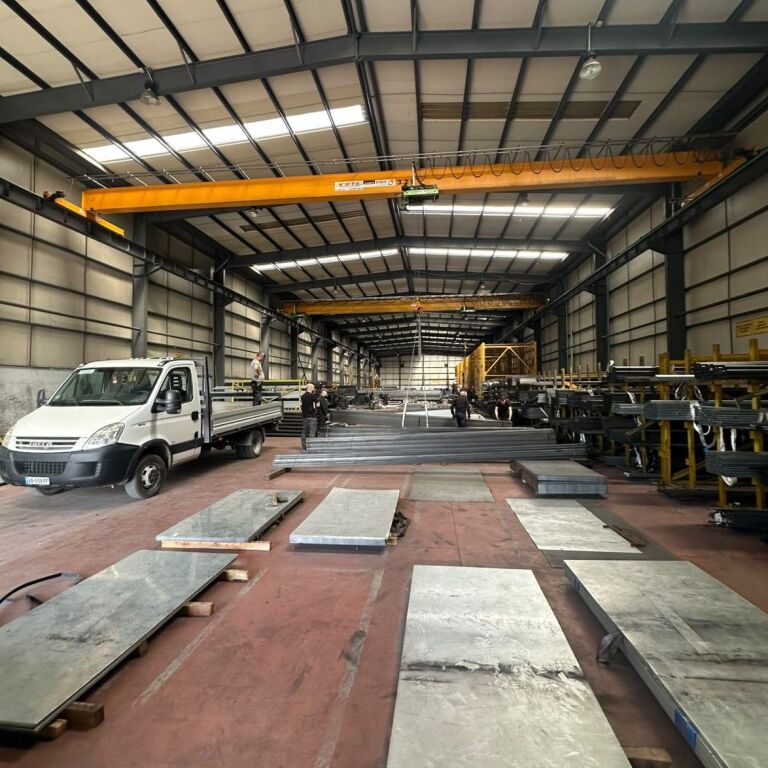 🏭✨ CAPANNONE INDUSTRIALE IN VENDITA 4.214 m² – VORË ✨🏭